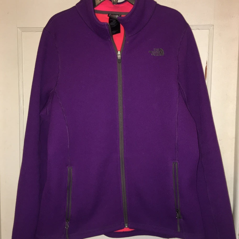 Ladie's North Face jacket - size medium